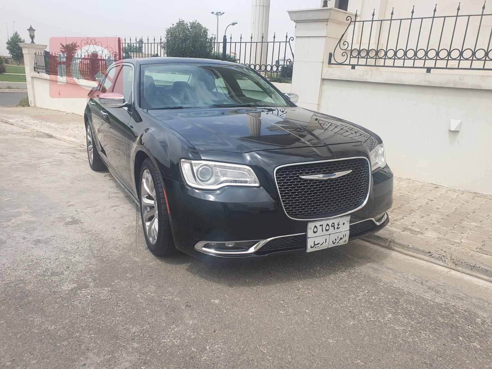 کرایسلەر 300